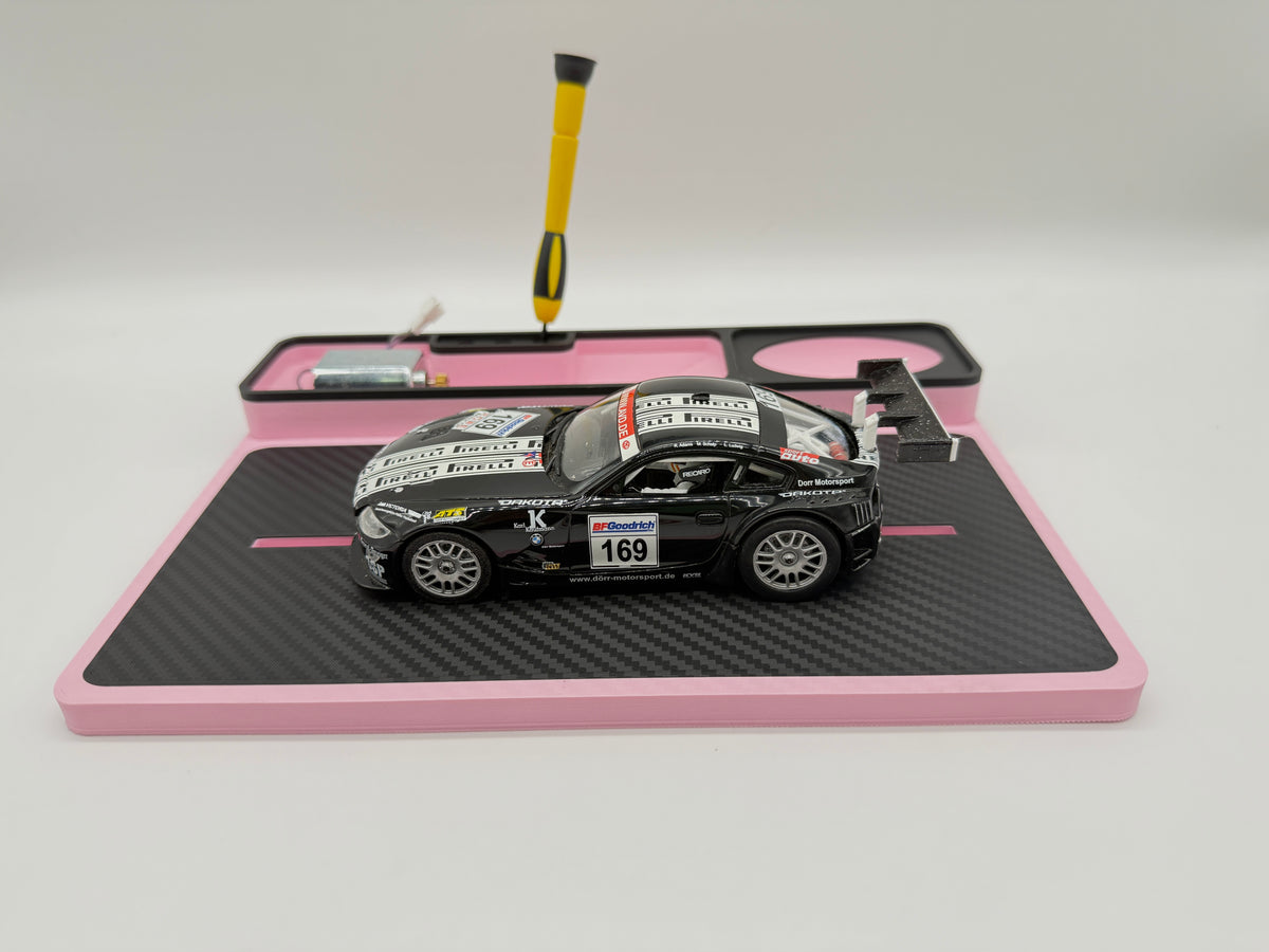 Slotcar Montageplatz für 1:24/32 Carrera Digital Auto Aufsteller Halter Stand Ständer Slot Car Montageplatte Diorama 124 132