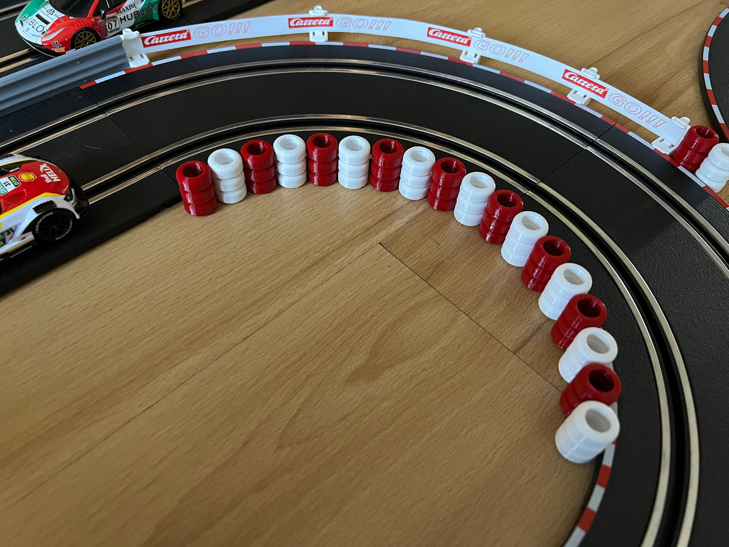 Slot Car Carrera Go 143 Digital Reifenstapel für Rennbahn-Dekoration Bahndeko Modellbau Diorama Slotcar Sturmkind Drift Absperrung 20x