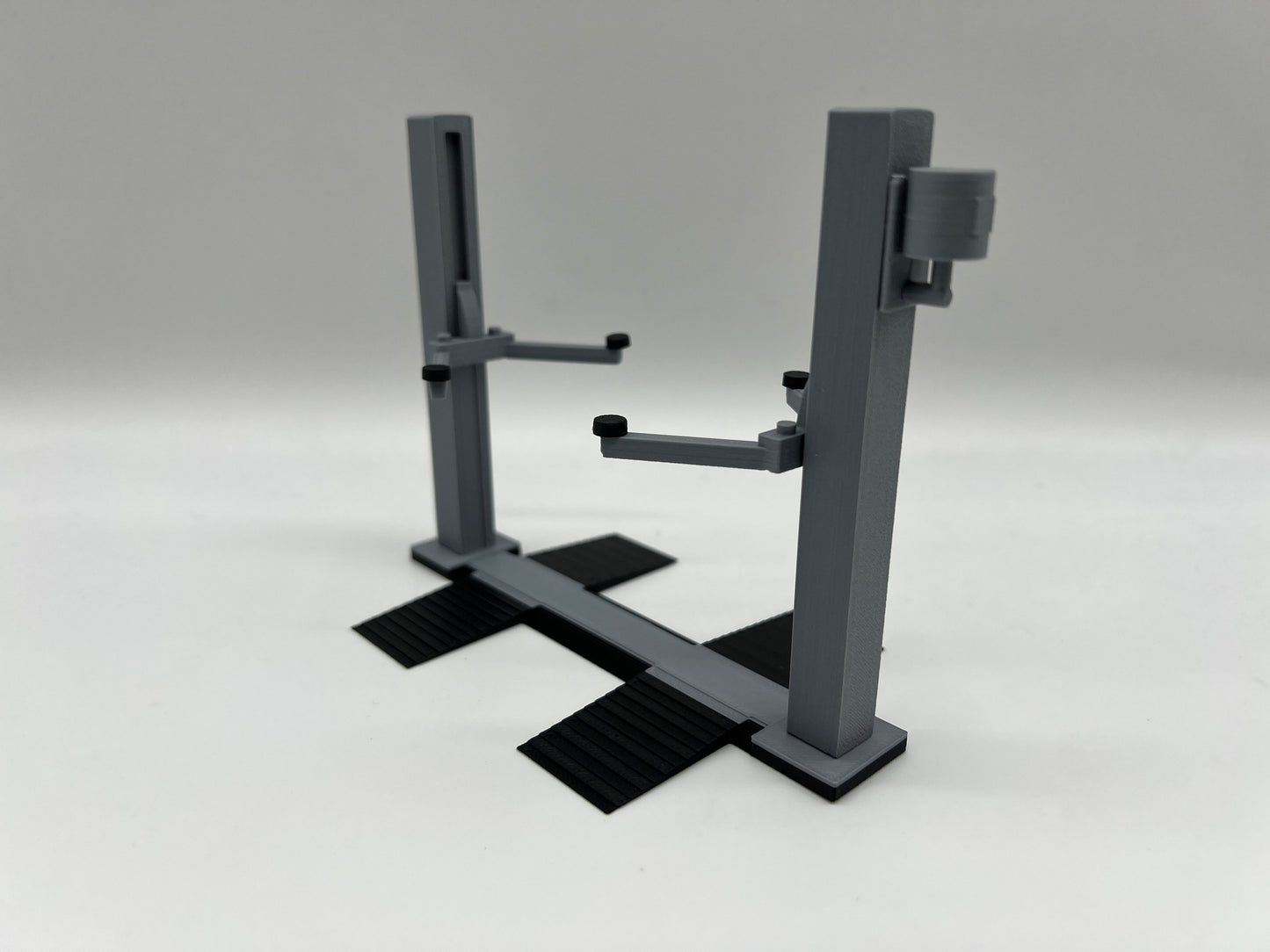 Slotcar Carrera Bausatz Hebebühne Lift Wagenheber Rennbahn-Dekoration Diorama Modellbau Slot Car Display Stand Ständer 124 1:24