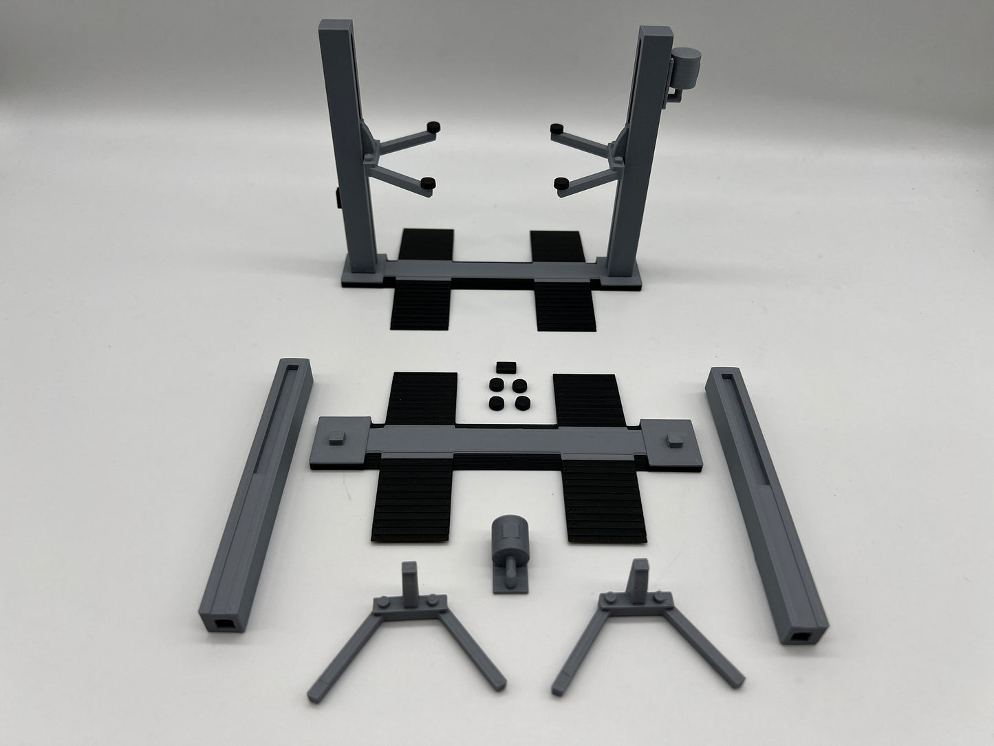 Slotcar Carrera Bausatz Hebebühne Lift Wagenheber Rennbahn-Dekoration Diorama Modellbau Slot Car Display Stand Ständer 124 1:24