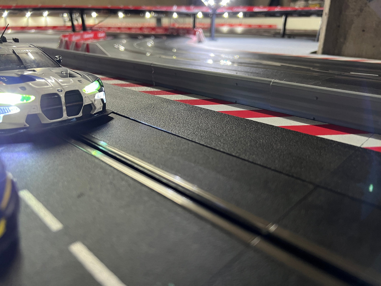 Slotcar Carrera Leitplanke 124 132 Rennbahn-Dekoration Bahndeko Carrera Digital 1:32 Slot Car Deko Diorama Schutzplanke 10x
