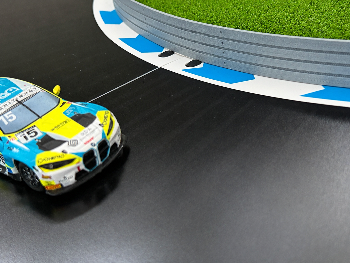 Carrera Hybrid 1:50 Leitplanke Flex 4x Rennbahn-Dekoration Deko Diorama Boxenmauer Absperrung