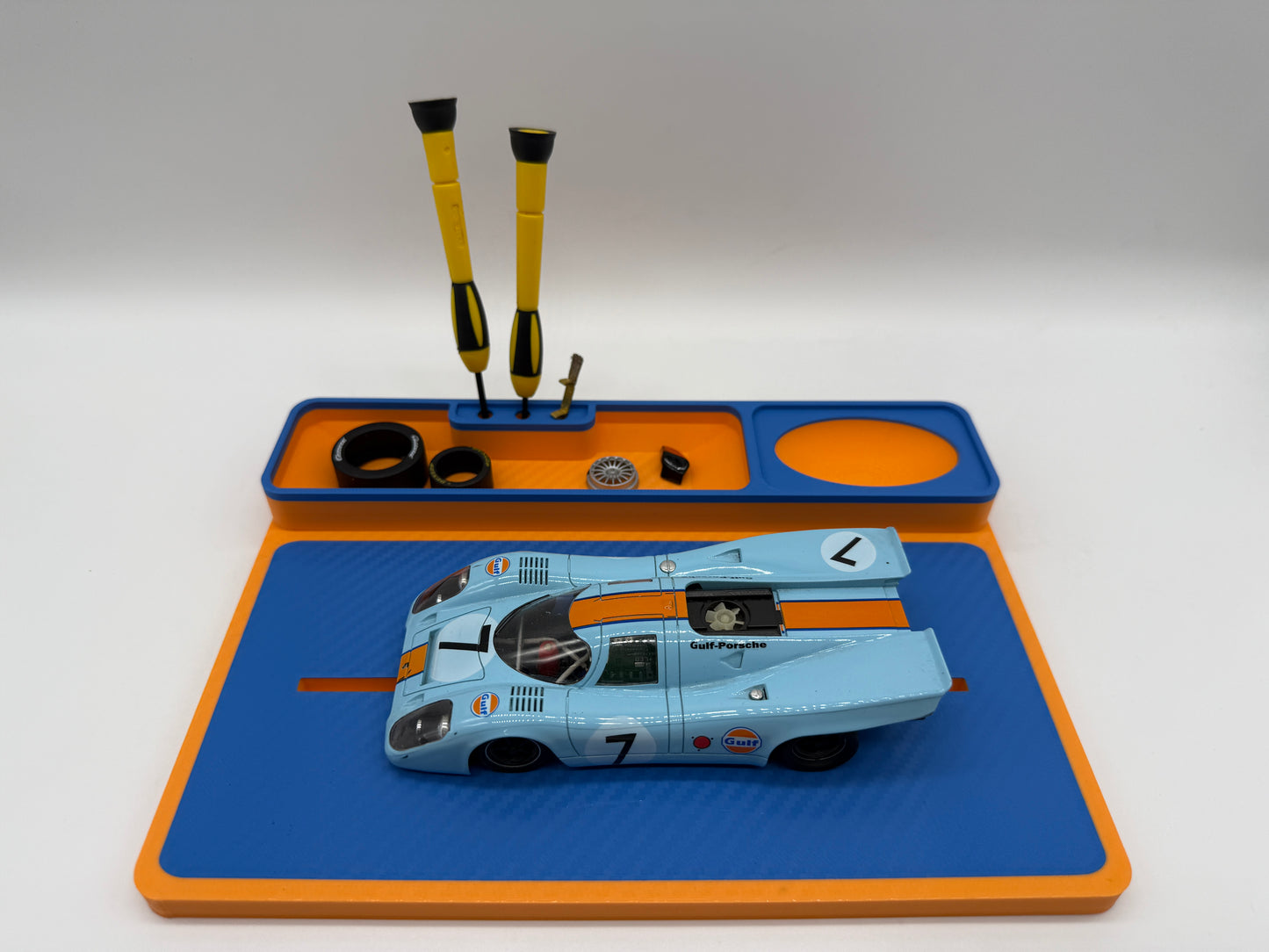 Slotcar Montageplatz für 1:24/32 Carrera Digital Auto Aufsteller Halter Stand Ständer Slot Car Montageplatte Diorama 124 132