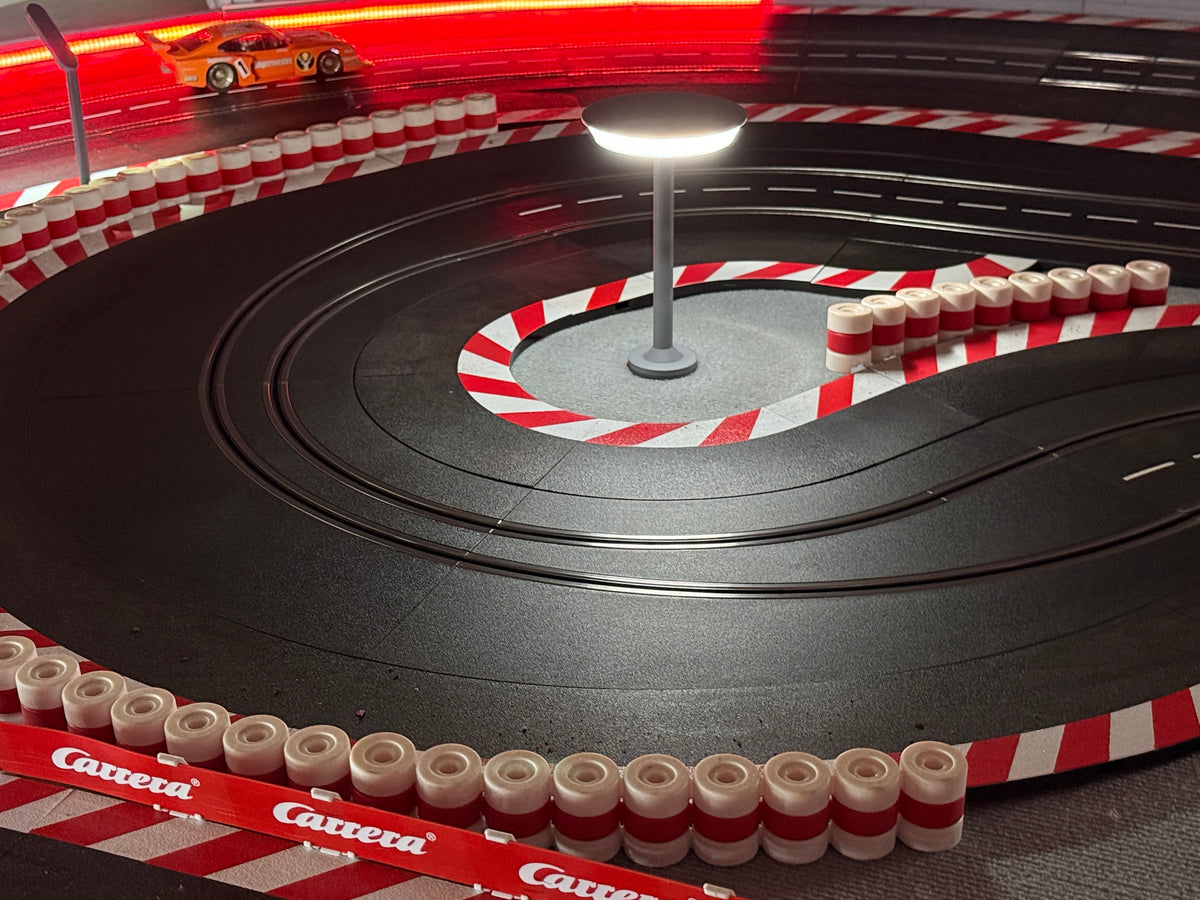 Slotcar Carrera COB-LED Bahnbeleuchtung Flutlicht 360 Grad für Rennbahn-Dekoration Bahndeko Modellbau Slot Car Diorama 124 132