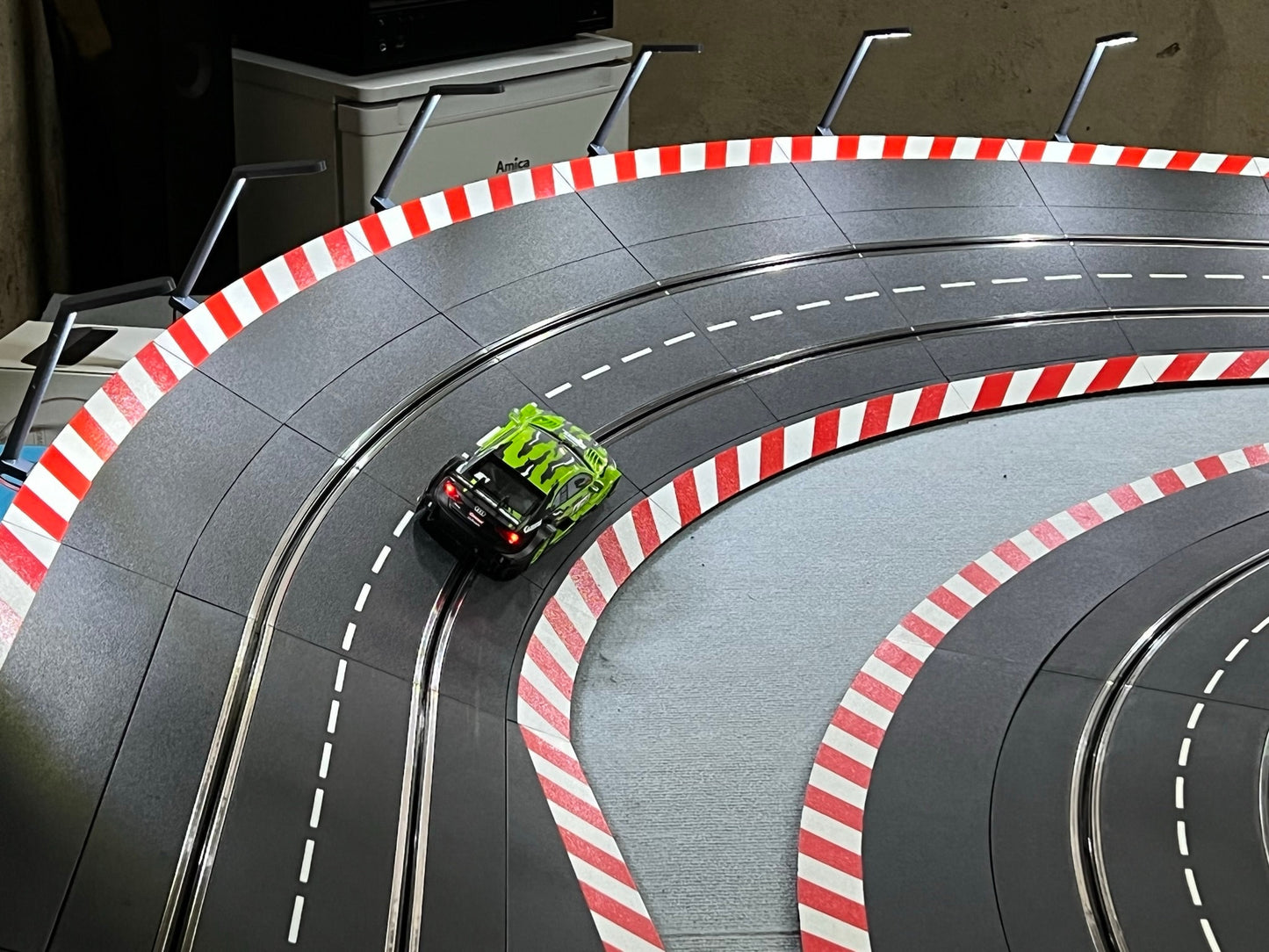 Slotcar Carrera LED Bahnbeleuchtung Flex TPU Flutlicht 5x für Rennbahn-Dekoration Bahndeko Modellbau Slot Car Diorama 124 132