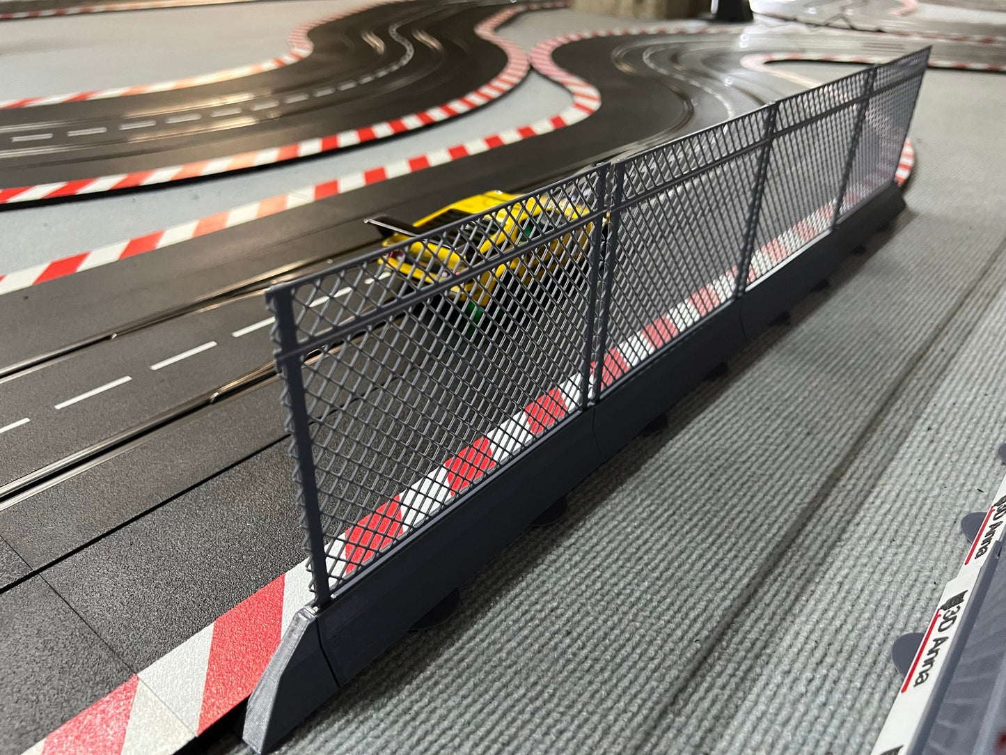 Slotcar Carrera Fangzaun Boxenmauer Rennbahn-Dekoration Bahndeko Modellbau Diorama Slot Car Zaun