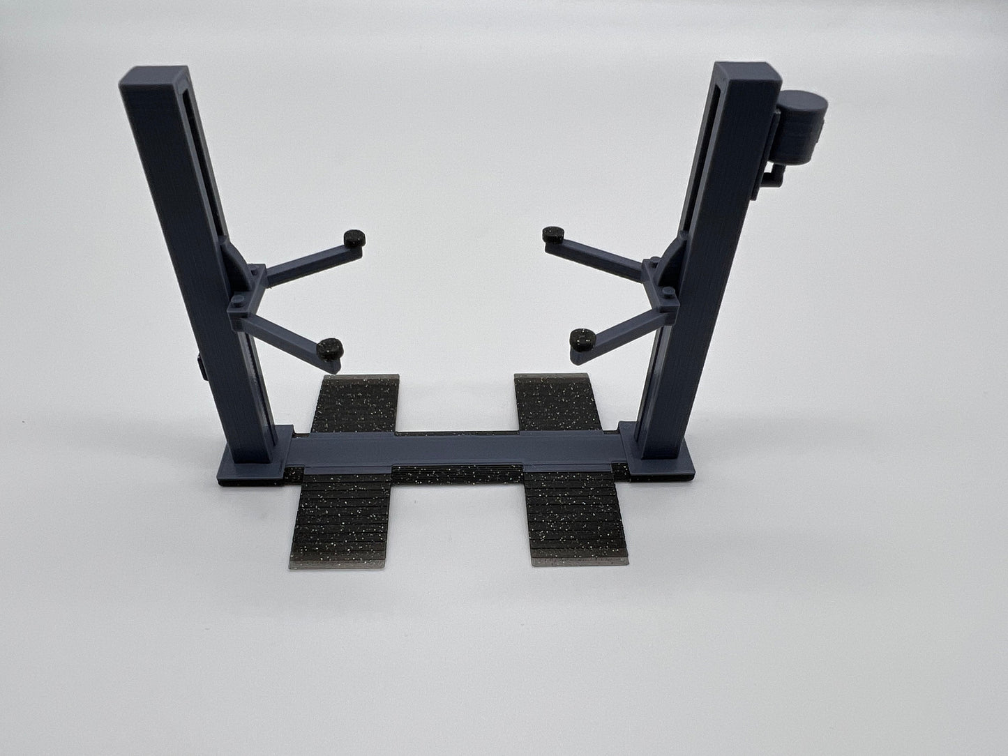 Slotcar Carrera Bausatz Hebebühne Lift Wagenheber Rennbahn-Dekoration Diorama Modellbau Slot Car Display Ständer 132 1:32