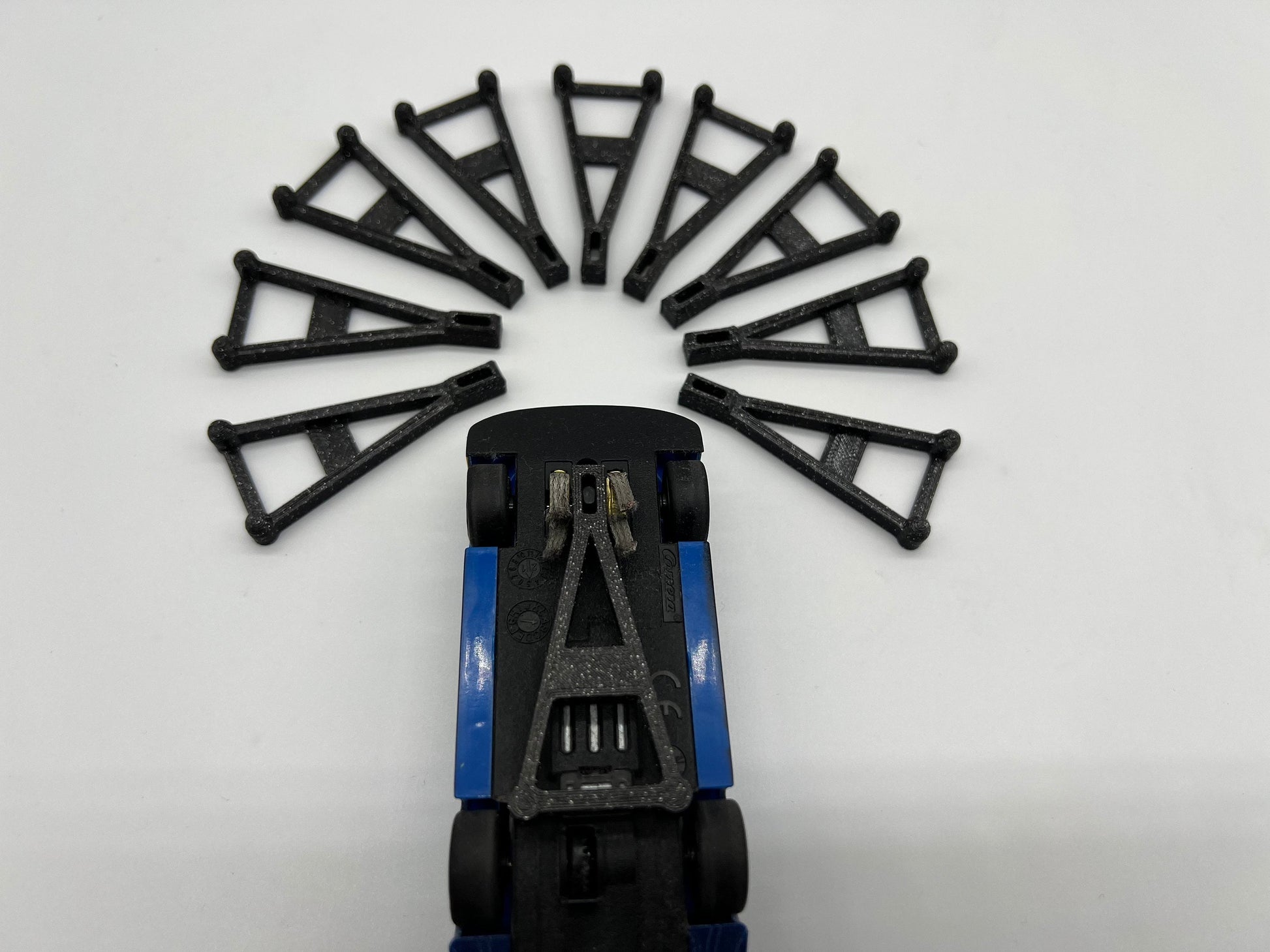Slotcar Carrera Go 1:43 143 Auto Car Stand Ständer Display 10x Bahndekoration Rennbahn-Dekoration Slot Car