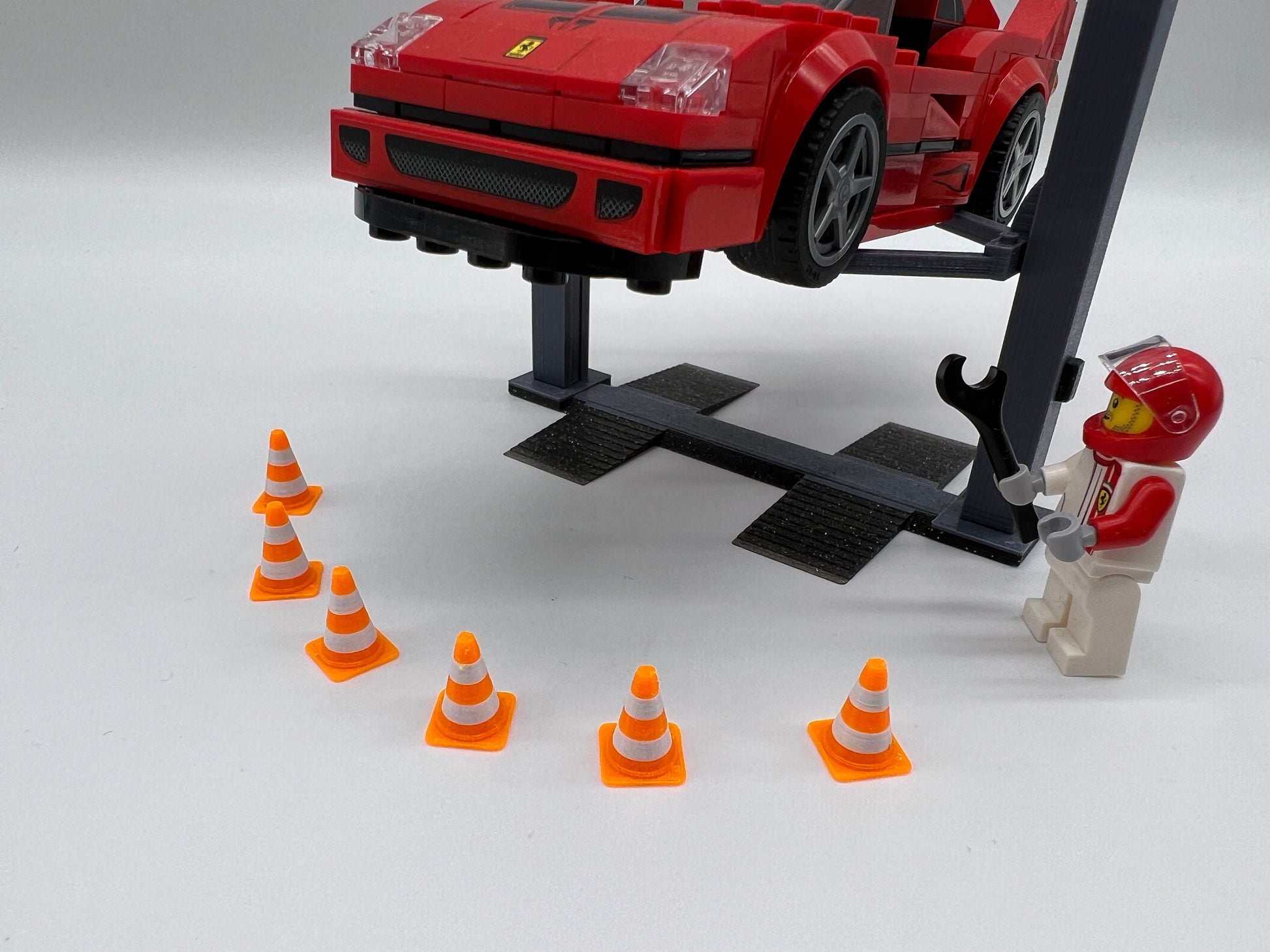 Pylon Leitkegel Traffic Cone für Diorama Modellbau Slotcar Carrera Sturmkind Drift 50 Stück Maßstab 143