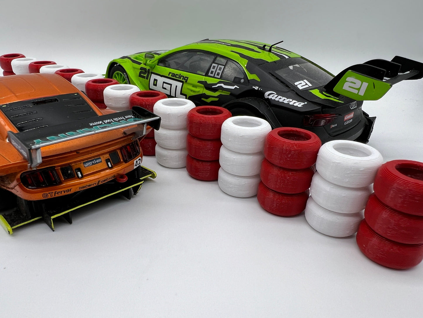 Slot Car Carrera Reifenstapel 124 132 Rennbahn-Dekoration Bahndeko Modellbau Diorama Slotcar Absperrung 20x