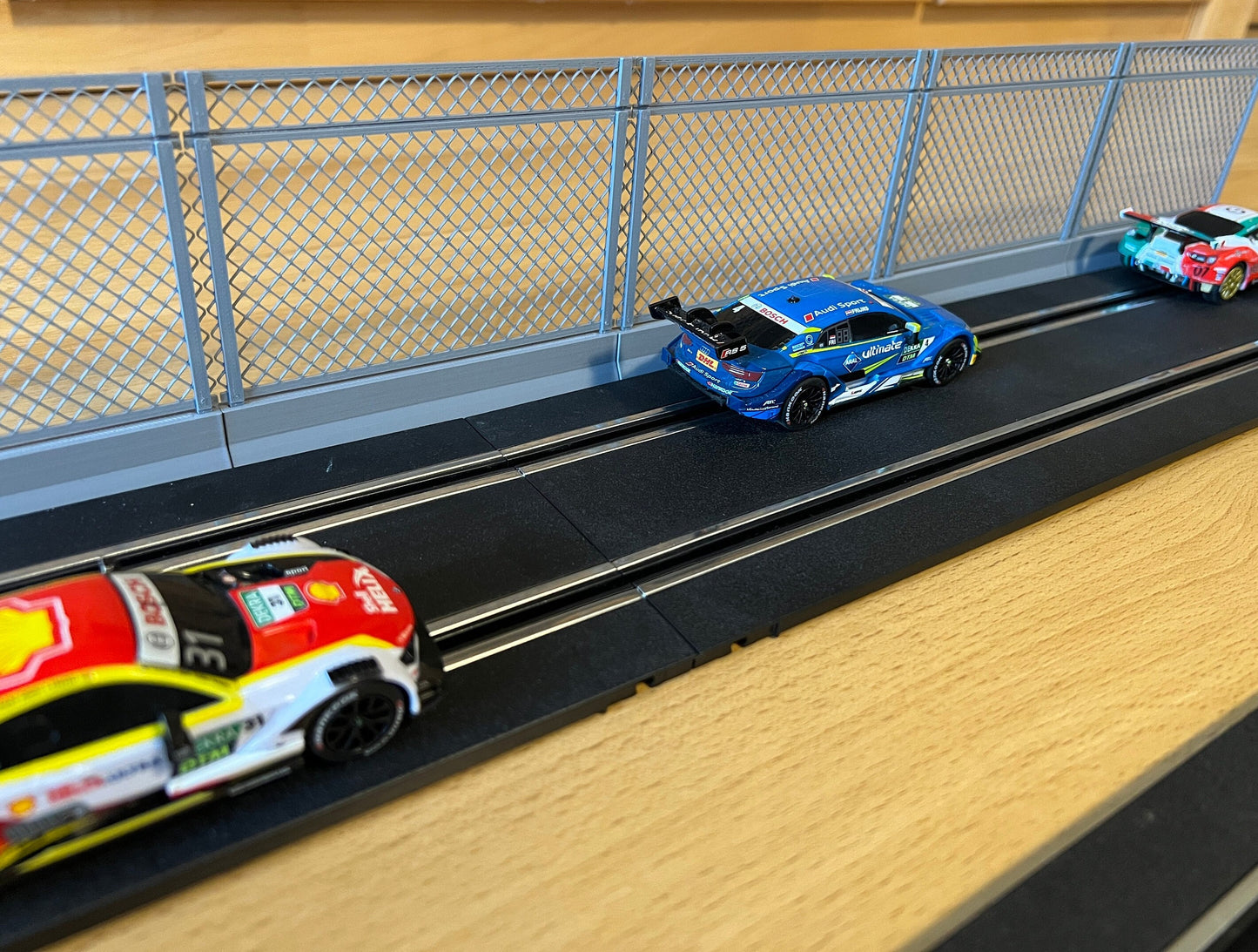 Slot Car Carrera Digital 143 Carrera Go Fangzaun Set 1:43 Rennbahn-Dekoration SlotCar Deko Diorama Drift Sturmkind Boxenmauer 5x