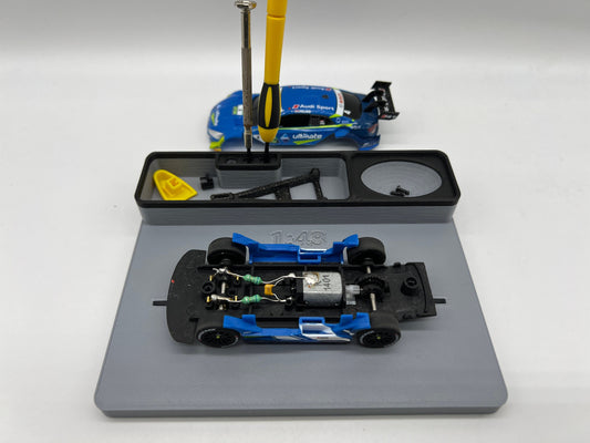 Slotcar Montageplatz für 1:43 143 Carrera Go Digital Autos Aufsteller Halter Stand Montageplatte Slot Car