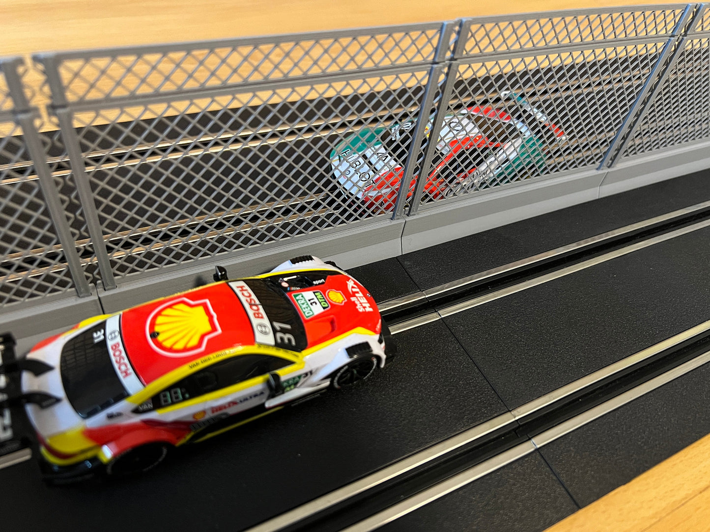 Slot Car Carrera Digital 143 Carrera Go Fangzaun Set 1:43 Rennbahn-Dekoration SlotCar Deko Diorama Drift Sturmkind Boxenmauer 5x