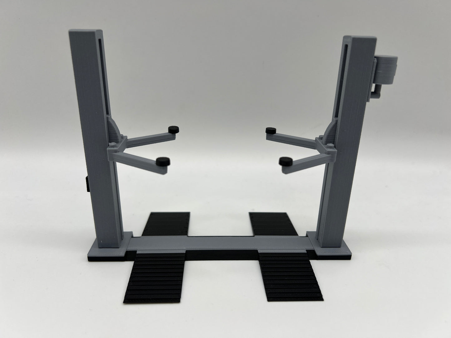 Slotcar Carrera Bausatz Hebebühne Lift Wagenheber Rennbahn-Dekoration Diorama Modellbau Slot Car Display Stand Ständer 124 1:24